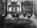 Производственное совещание библиотекарей Бугульинской районной библиотеки в 1930-е годы
